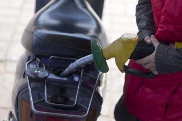 Аналитик предсказал изменение цен на топливо в России летом